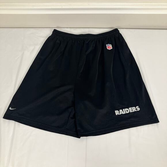 NIKE Oakland Las Vegas RAIDERS Practice Shorts Men's Size XL Black - Picture 1 of 9